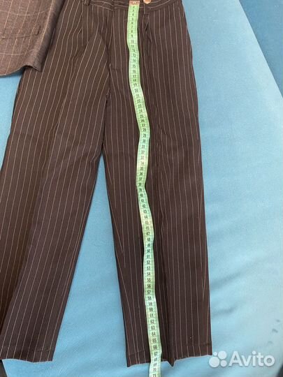 Нарялный костюм на мальчика 122р