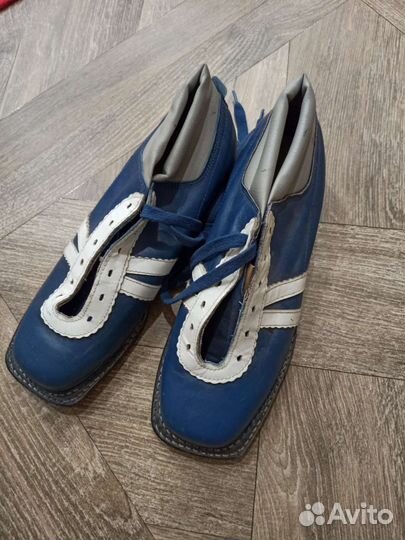 Лыжные ботинки кожанные, р. 38-39