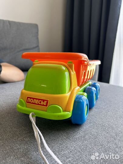 Игрушка грузовик