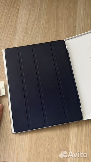 Чехол-обложка на iPad