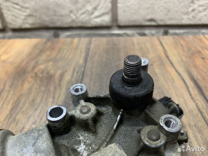 Nissan Tiida Моторчик стеклоочистителя передний