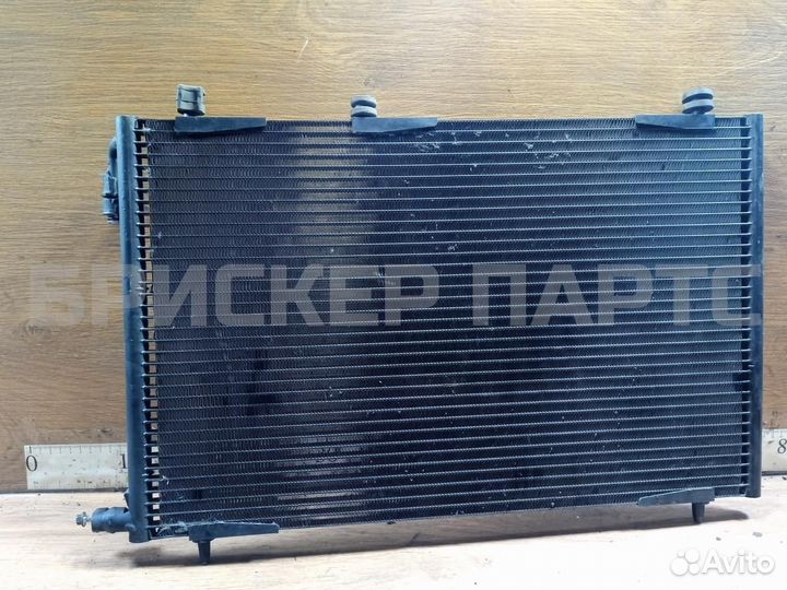 Радиатор кондиц. Пежо 206