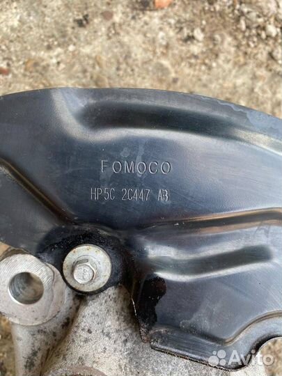 Кулак передний левый Lincoln MKZ 2017 HP5C2C447