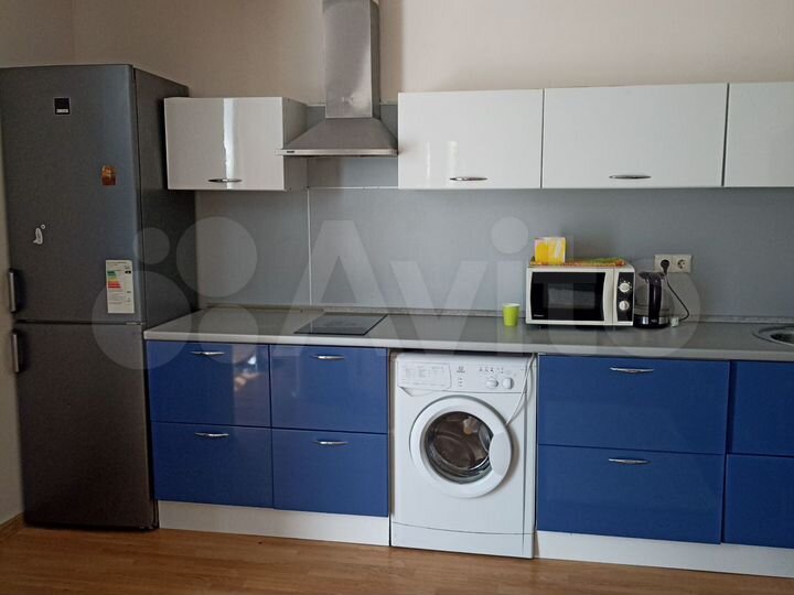 2-к. квартира, 65 м², 2/4 эт.