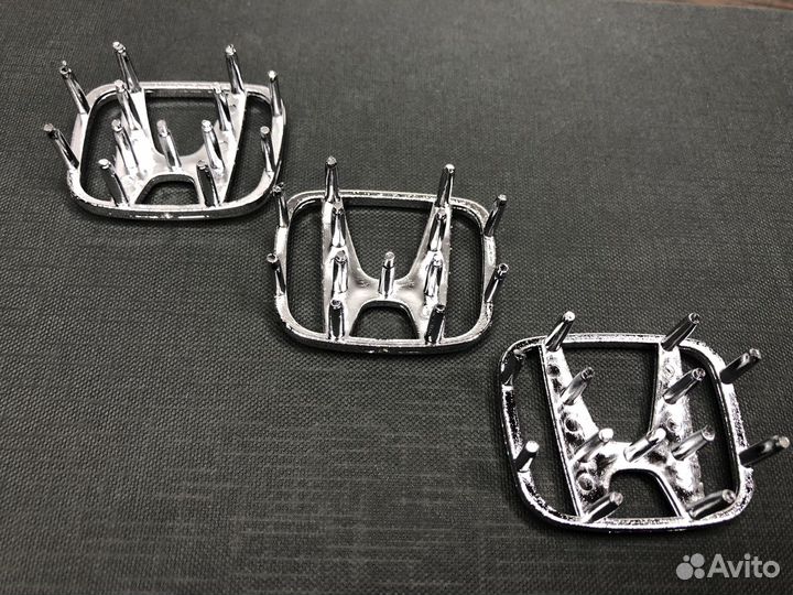 Значок на руль honda