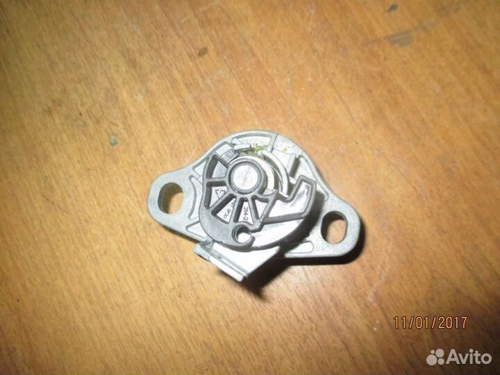 Вставка замка багажника VW Polo 6RU827573A Поло