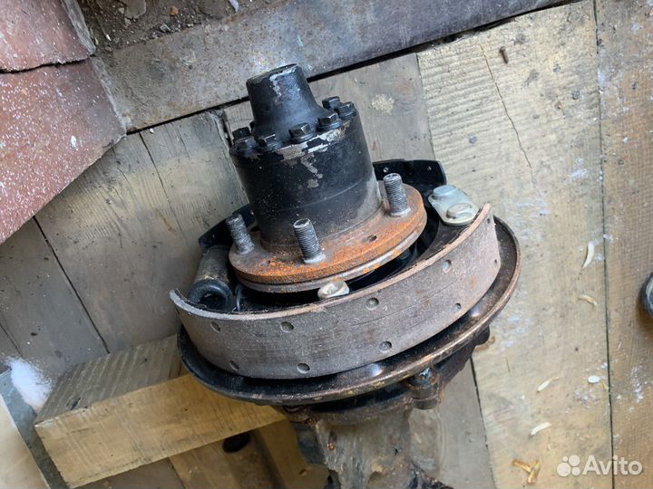 Мост на УАЗ новый не стоял на машине