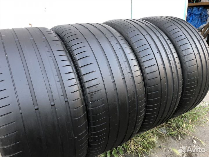 Pirelli P Zero 275/35 R22 и 315/30 R22 107Y