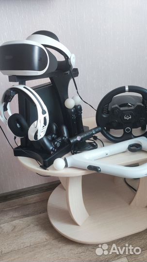 Игровая приставка PS 4 slim 1 тб