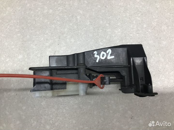 Активатор замка крышки бензобака Mercedes Benz GL