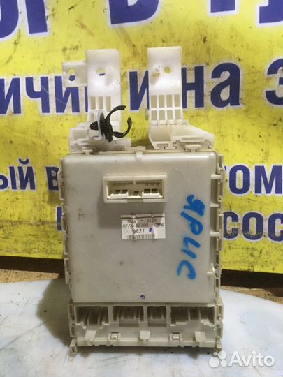Блок предохранителей Toyota Yaris