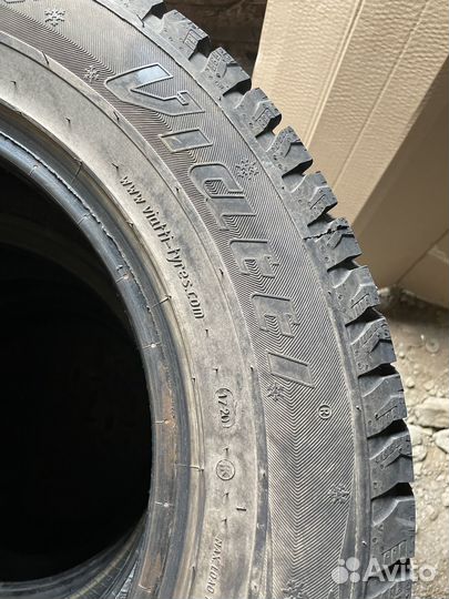 Viatti Bosco Nordico V-523 215/65 R16 98T