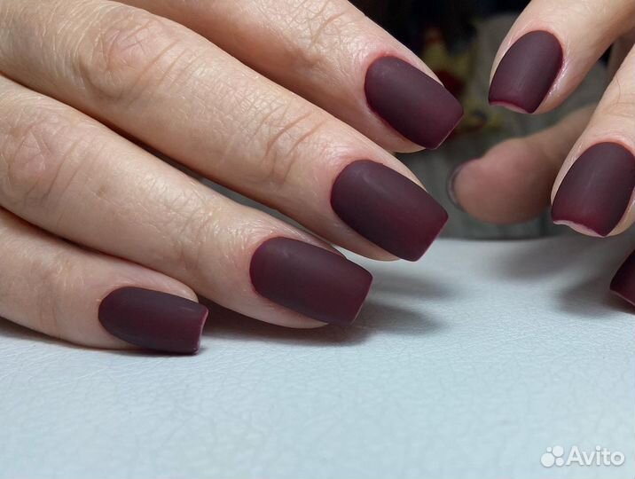 Маникюр педикюр