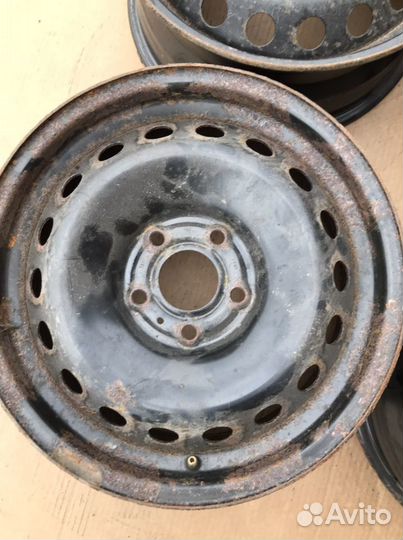 Комплект дисков R16 на Ниссан Кашкай (150)