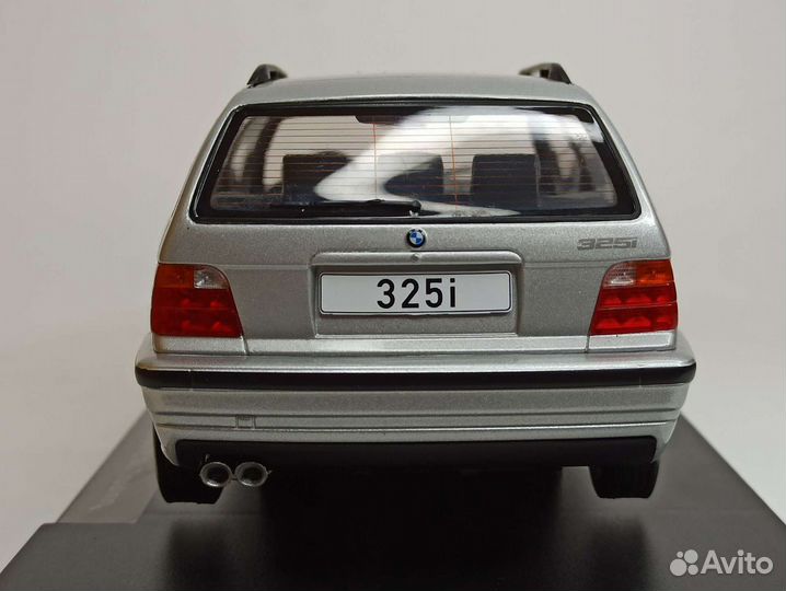 Bmw 320i E36 Touring Silver 1:18 MCG