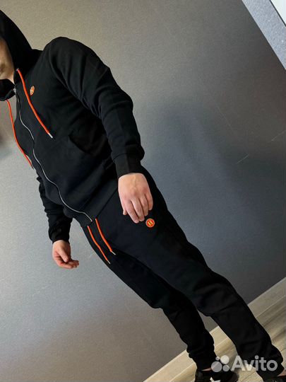 Костюм мужской