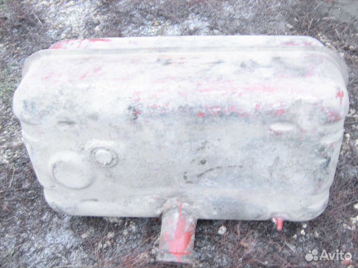 Топливный бак на авто. ЗИЛ газ