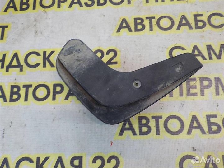 Брызговик задний левый Nissan Almera Classic (B10