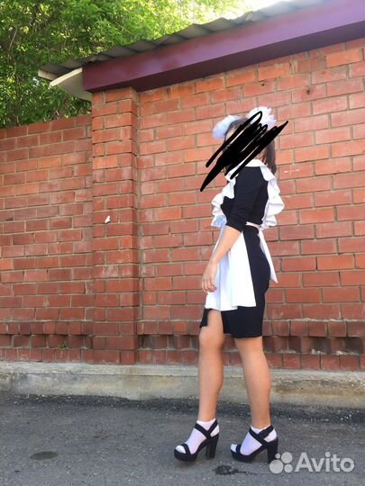 Белый школьный фартук выпускной