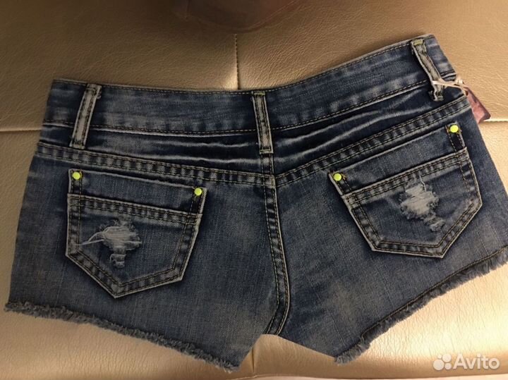 Пакет одежды новой 42(S) 5 штук