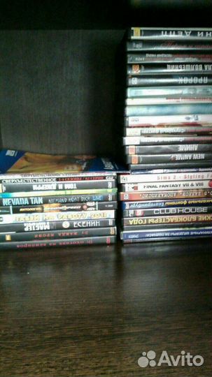 Диски с фильмами и музыкой