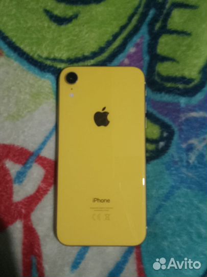 iPhone xr 64gb желтый