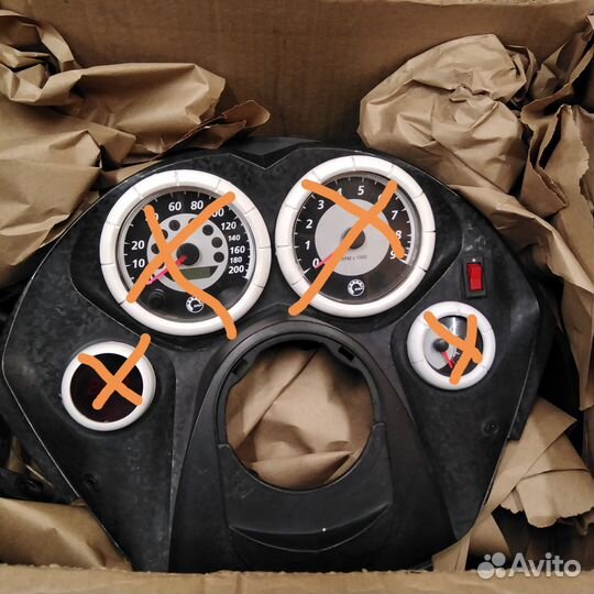 Пластик приборной панели ski-doo