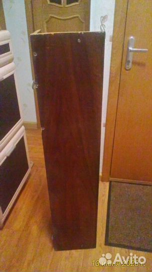 Вешалка настенная в прихожую