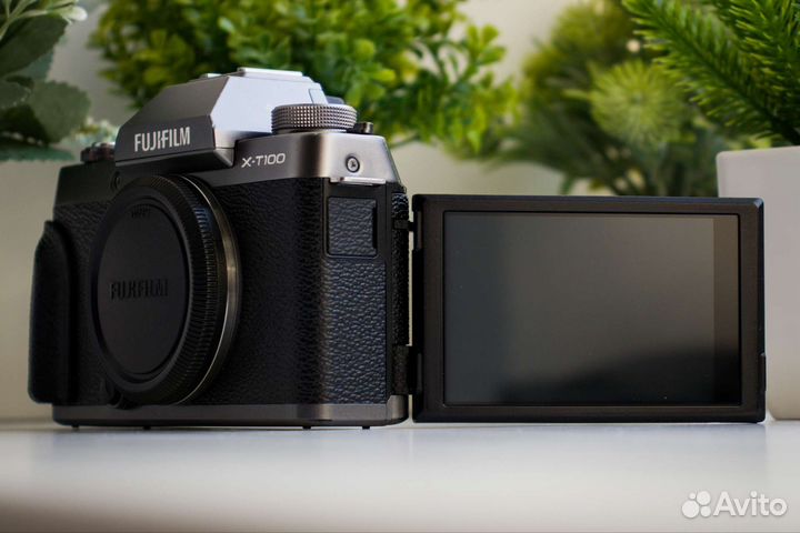 Fujifilm X-T100