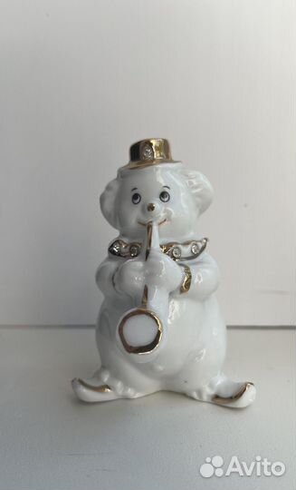 Статуэтка саксофонист