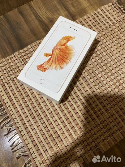 Коробка от iPhone 6s plus
