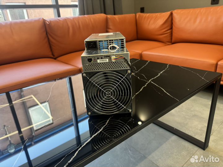 Whatsminer m50s 132Th (Майнер в Мск)
