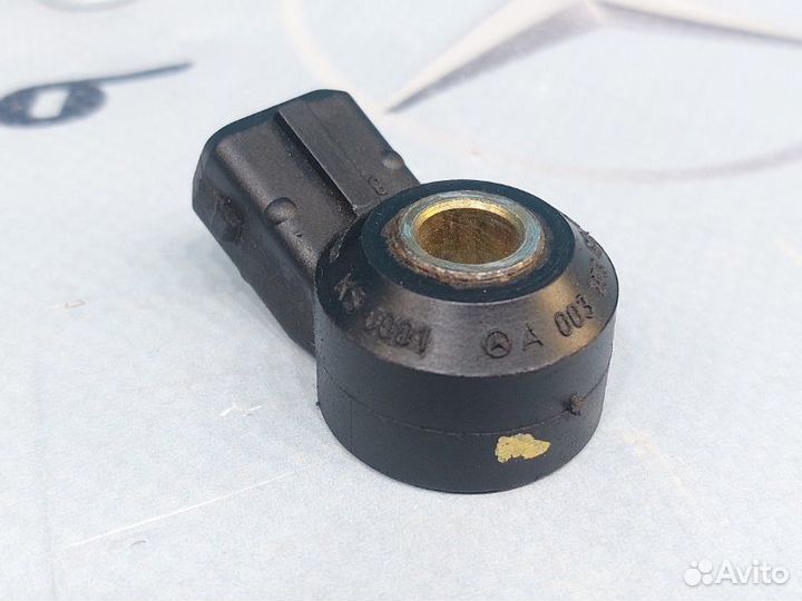 Датчик детонации Mercedes-Benz E-Class W210