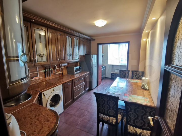 3-к. квартира, 84 м², 3/5 эт.