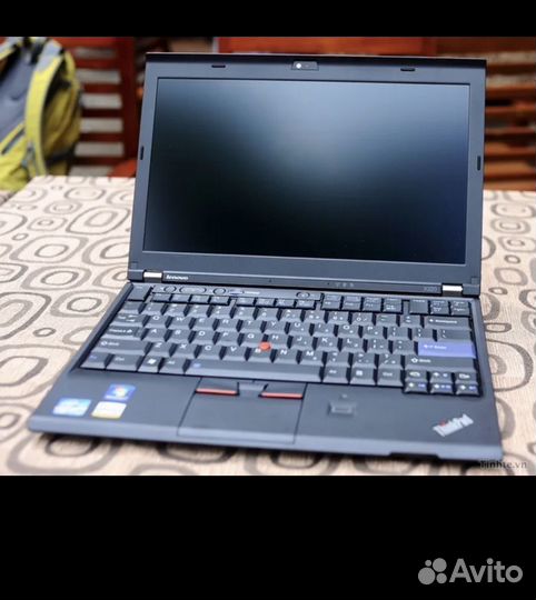 Lenovo thinkpad x220i i3