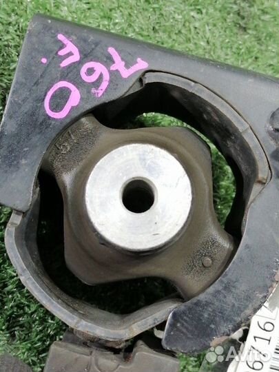 Подушка двигателя передняя Toyota Voxy ZRR70