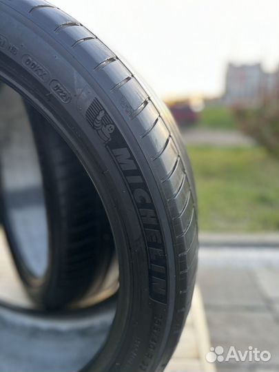 Michelin Pilot Sport 4 265/40 R22 106Y