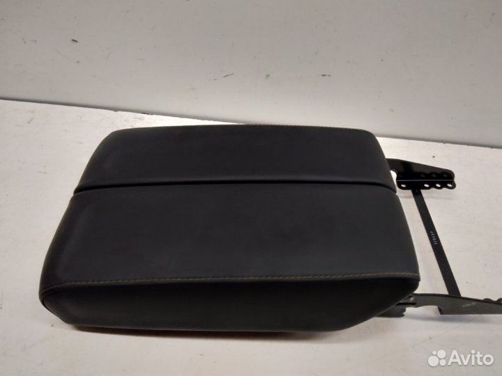 Подлокотник передний Lexus Gx 2 2009-2020