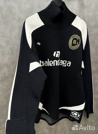 Свитер Balenciaga