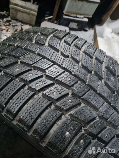 Michelin Latitude X-Ice 295/35 R21 107T