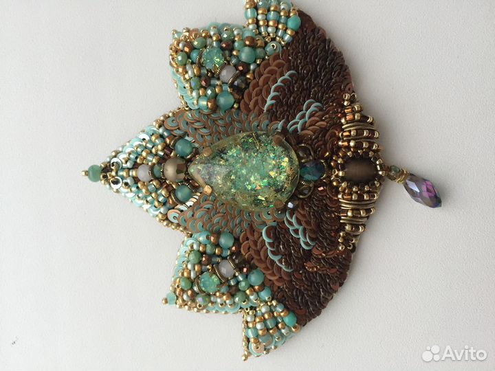 Брошь ручной работы цветок