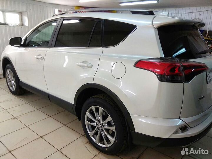 Стекло Toyota Rav4 Рав 4
