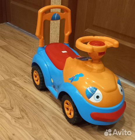 Машинка-каталка