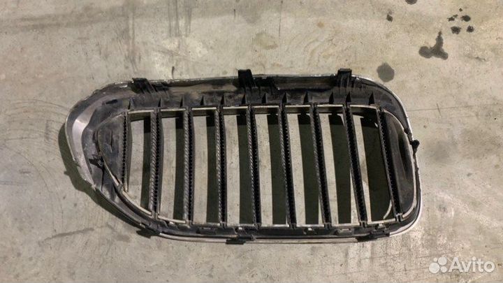 Решетка радиатора левая Bmw 540D G30 B57D30B 2018