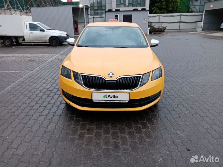 Skoda Octavia 1.6 AT, 2018, 250 000 км
