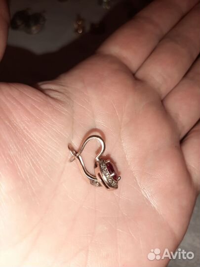 Серебряные серьги с фианитами