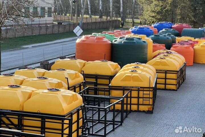 Пластиковые емкости,бочки от 3 000 л до 18 000 л