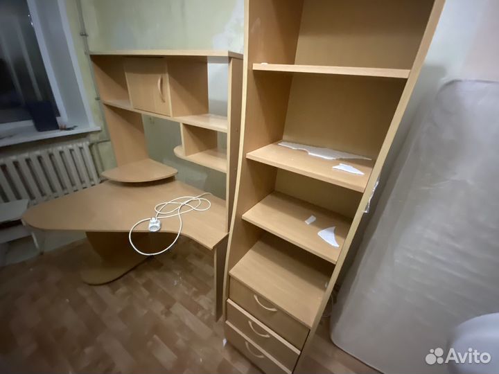 Компьютерный стол