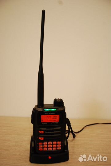 Yaesu FT-70DR