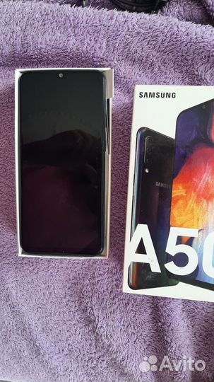 Samsung Galaxy A50, 4/64 ГБ